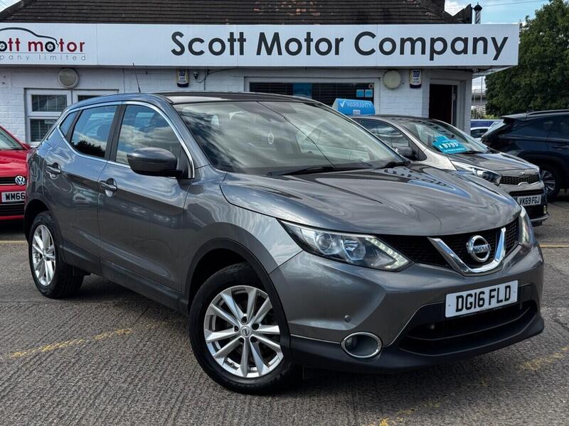 2016 Nissan Qashqai in Grey for sale