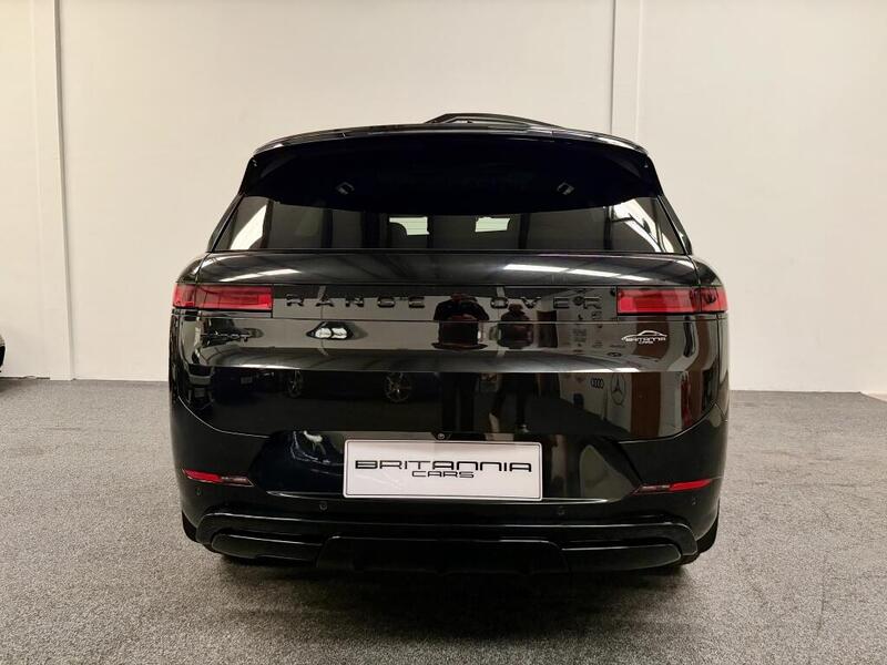 Land Rover Range Rover Sport view 5
