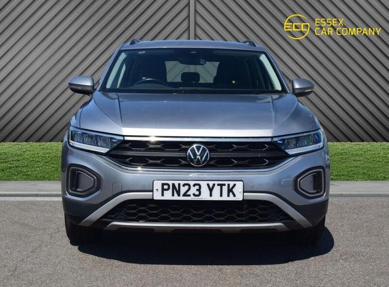 Volkswagen T-Roc view 6