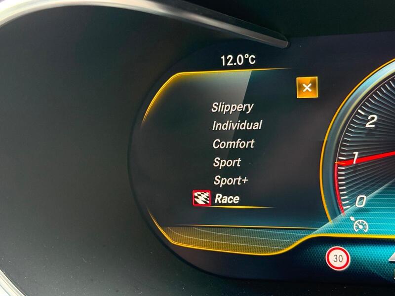 Mercedes-Benz C-Class view 4