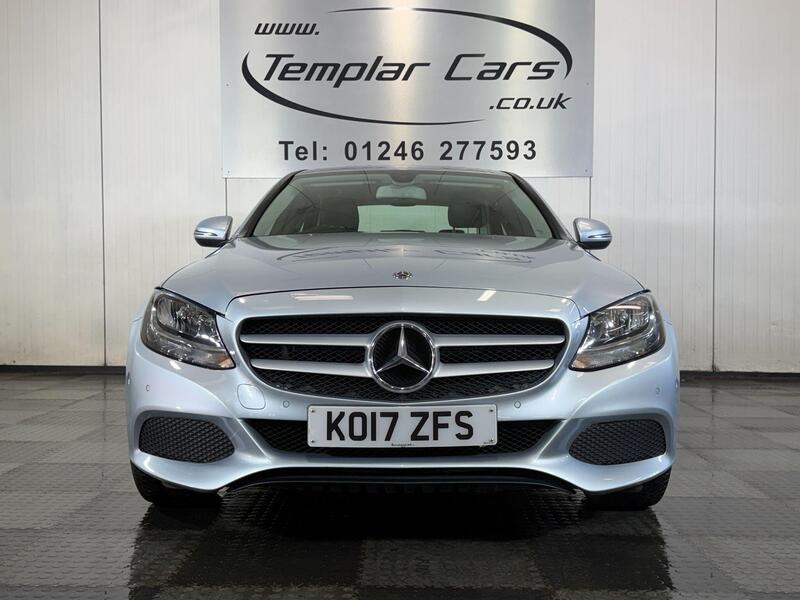 Mercedes-Benz C Class view 4