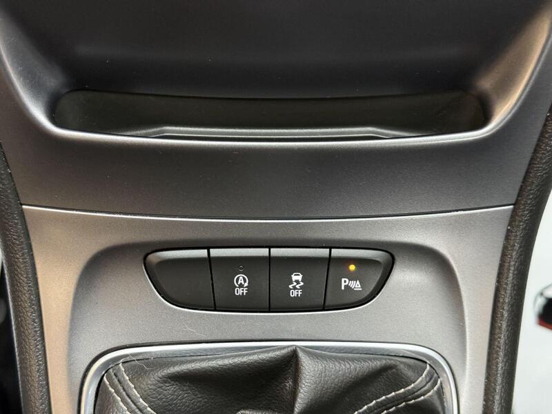 Vauxhall Astra view 22