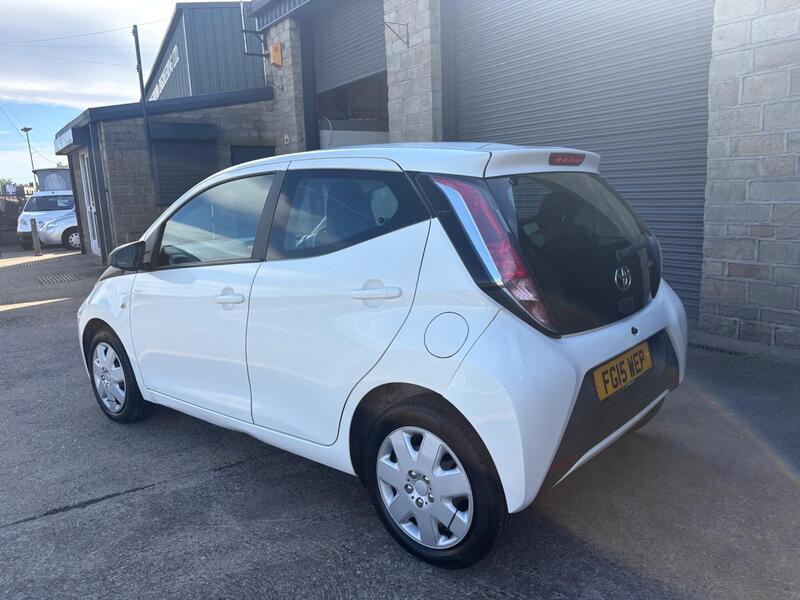 Toyota Aygo view 4