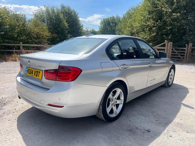 BMW 3 Series view 6