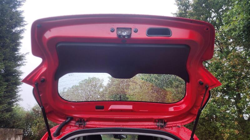 2015 Vauxhall Viva — photo 10