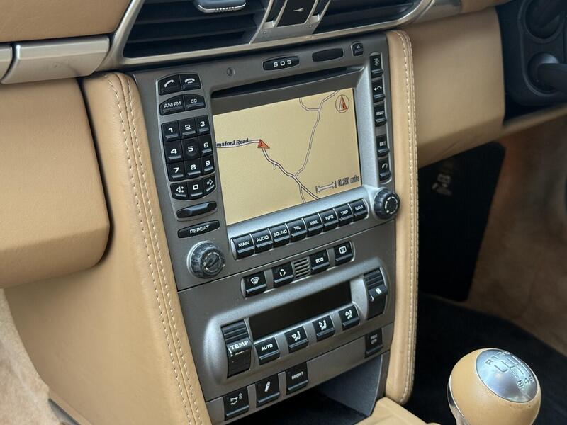Porsche 911 view 25
