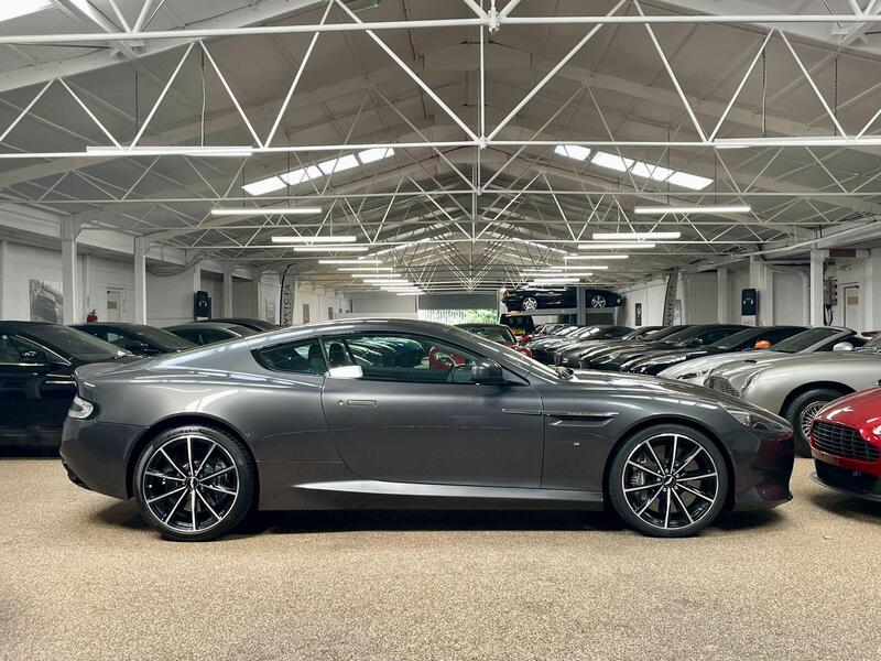 Aston Martin DB9 view 7