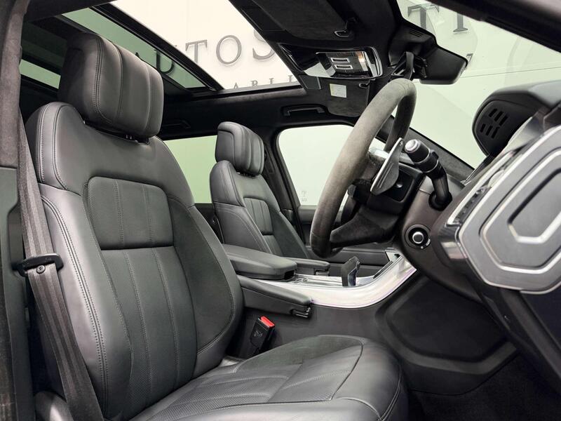Land Rover Range Rover Sport view 2