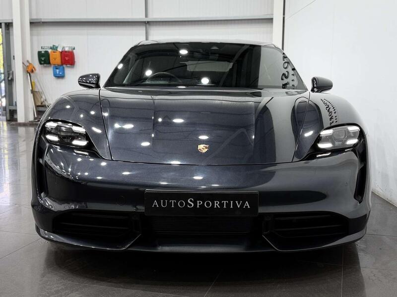 Porsche Taycan view 7