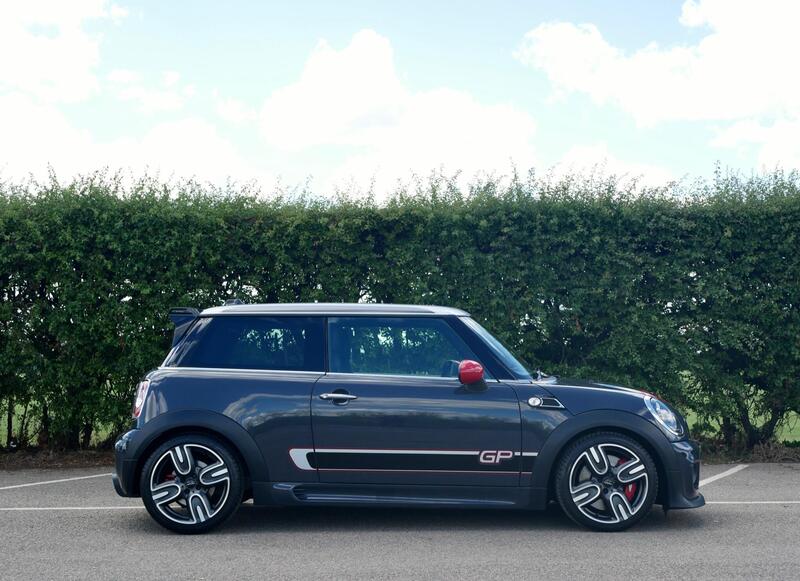 Mini Cooper view 6