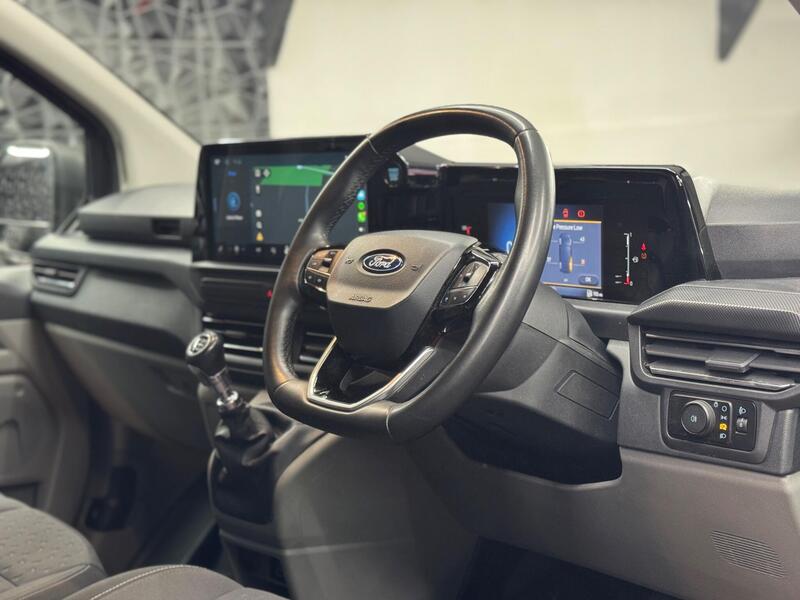 2024 Ford Transit Custom - exterior