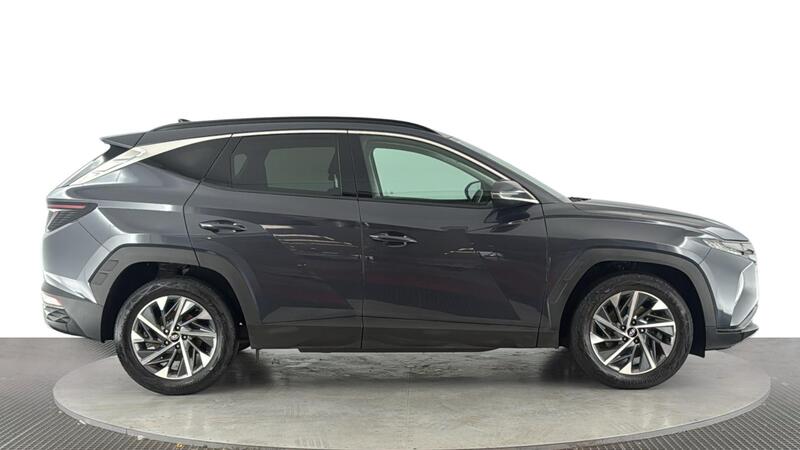 Hyundai Tucson view 3