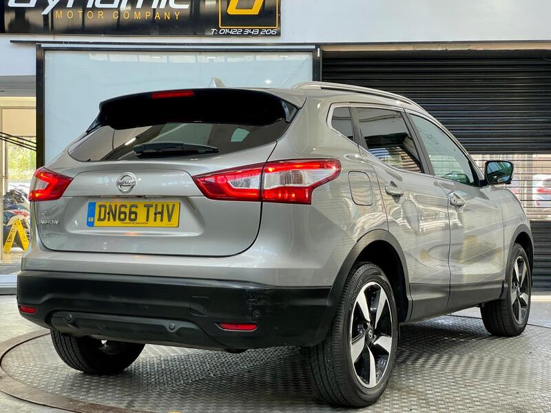 Nissan Qashqai view 3