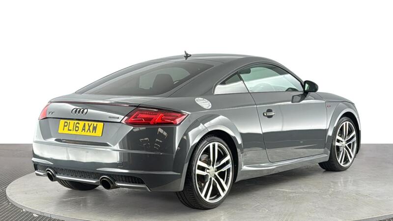 Audi TT view 4