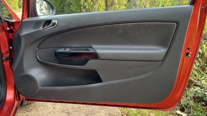 2013 Vauxhall Corsa — photo 42