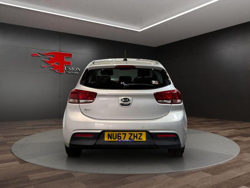 Kia Rio view 6