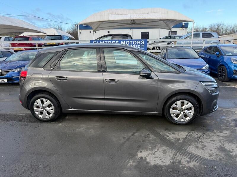 Citroen C4 Spacetourer view 5