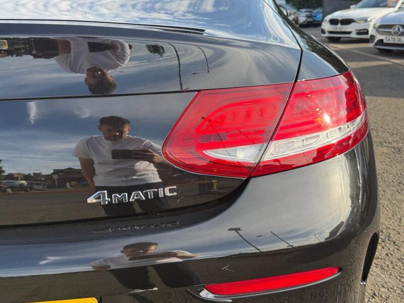 Mercedes-Benz C Class view 5
