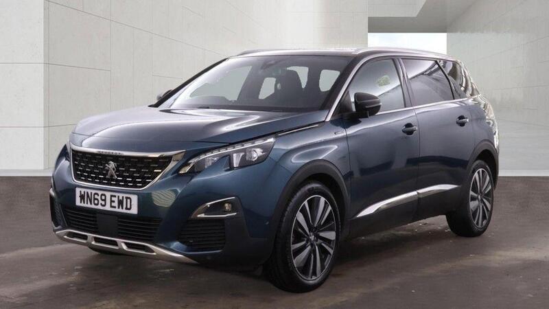 Peugeot 5008 view 3