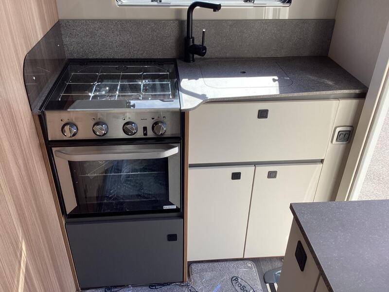 Auto-Trail Excel 620S — image 17