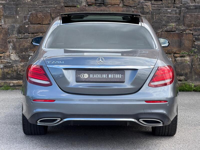 Mercedes-Benz E-Class view 6