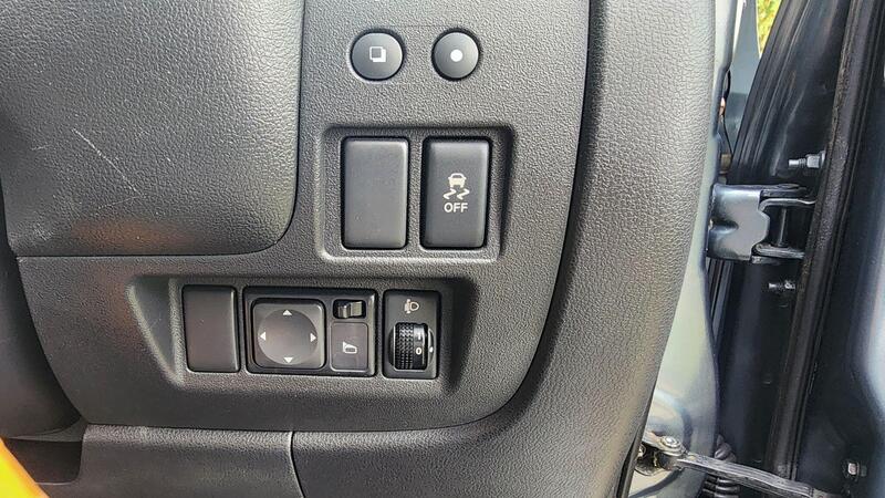 2013 Nissan Micra — photo 25