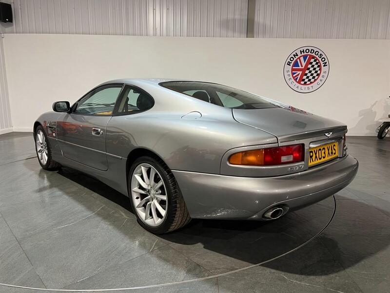 Aston Martin DB7 view 4