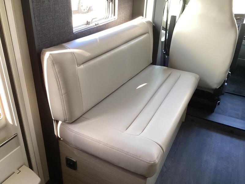 Auto-Trail F-Line F60 — image 12