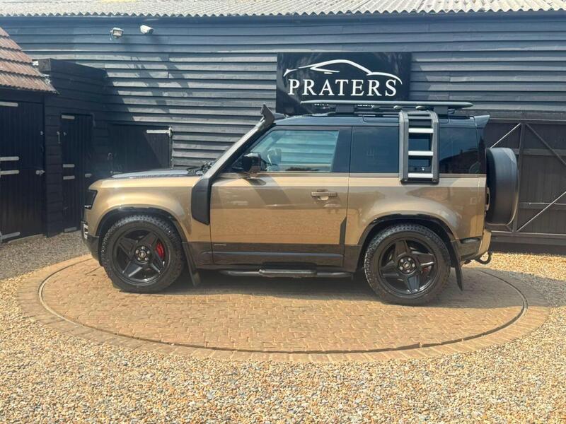 Land Rover Defender view 7
