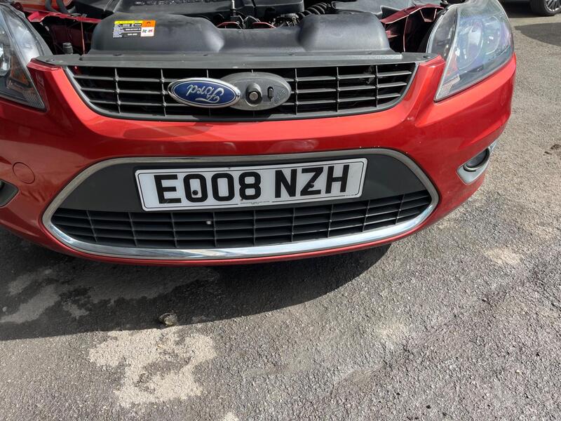 Ford Focus view 3