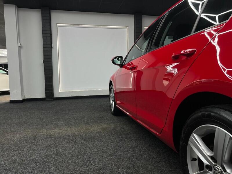 Volkswagen Golf view 7
