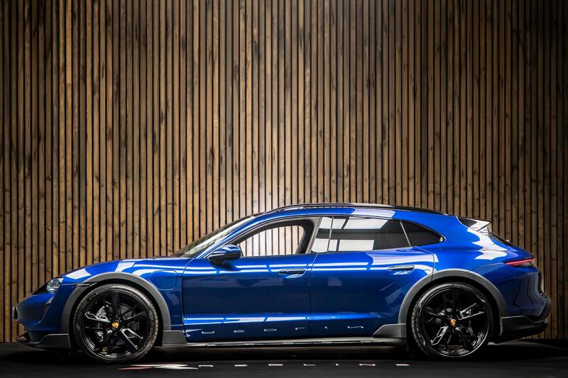 Porsche Taycan view 7