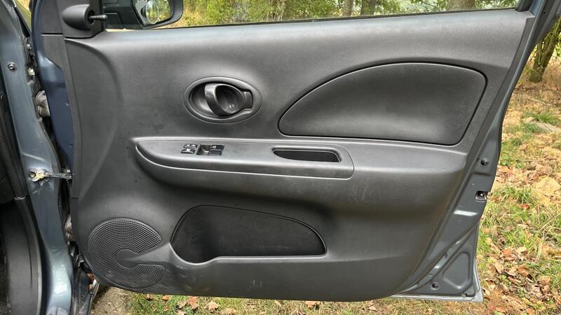 2012 Nissan Micra — photo 34
