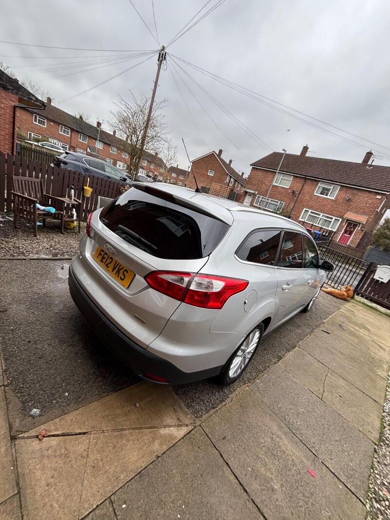 Ford Focus — photo 1
