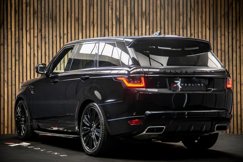 Land Rover Range Rover Sport view 3