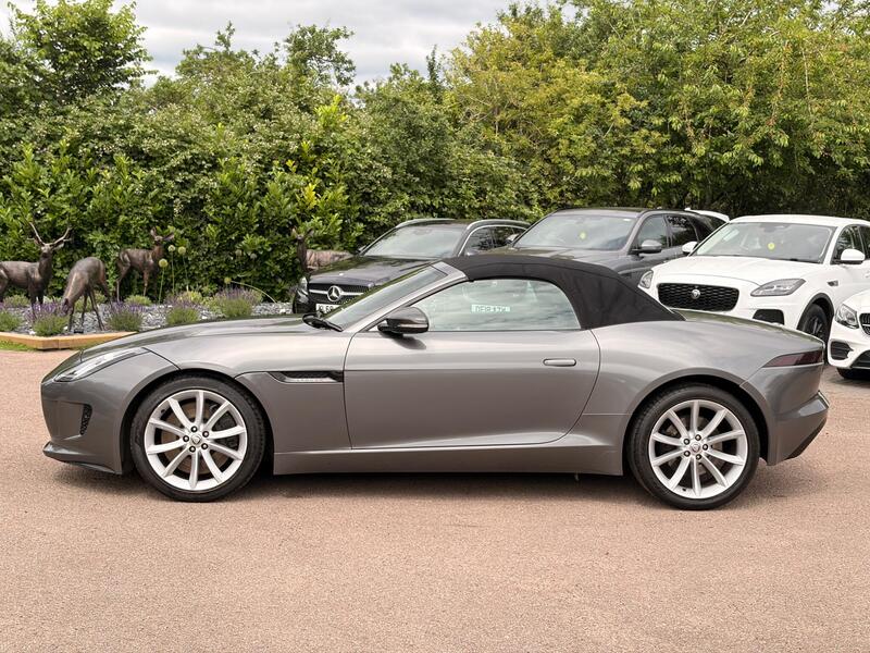 Jaguar F-Type view 7