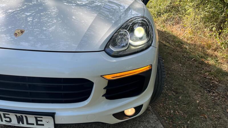 2015 Porsche Cayenne — photo 21