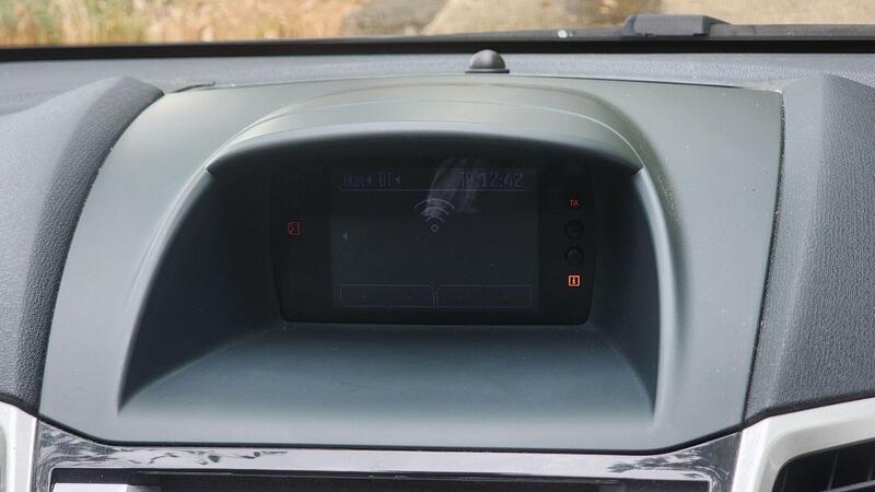 2012 Ford Fiesta — photo 32
