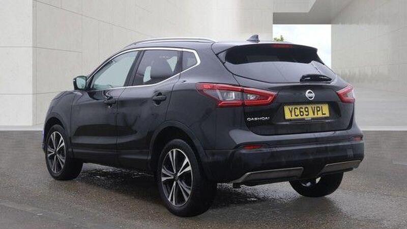 2019 Nissan Qashqai 1.3 DIG-T N-Connecta Euro 6 (s/s) 5dr photo 3