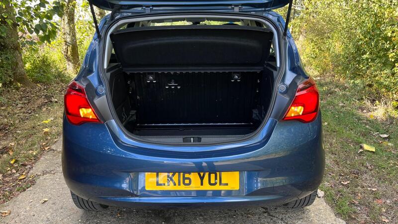 2016 Vauxhall Corsa — photo 10