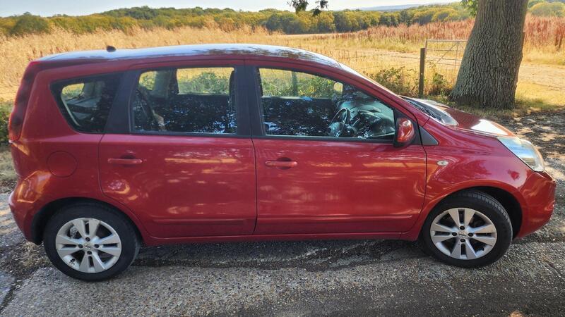 2010 Nissan Note — photo 10
