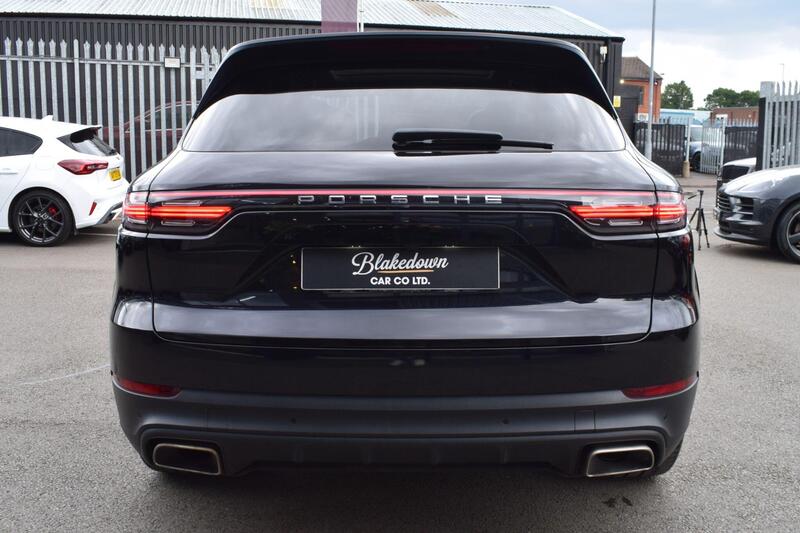 Porsche Cayenne view 6