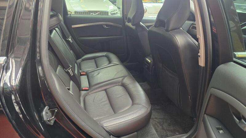 Volvo XC70 view 6