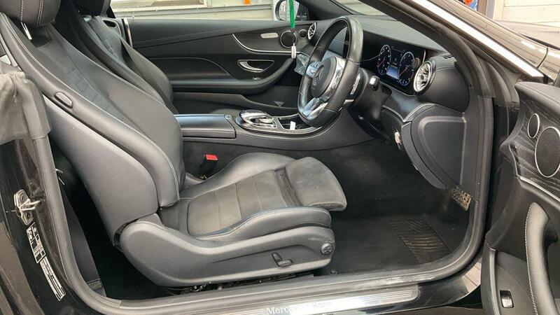 Mercedes-Benz E-Class view 3