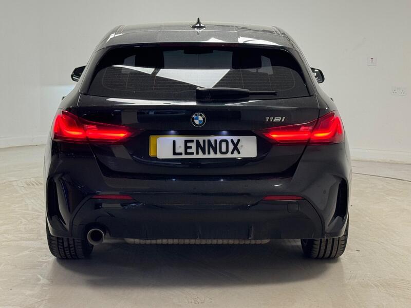 BMW 1 Series view 3