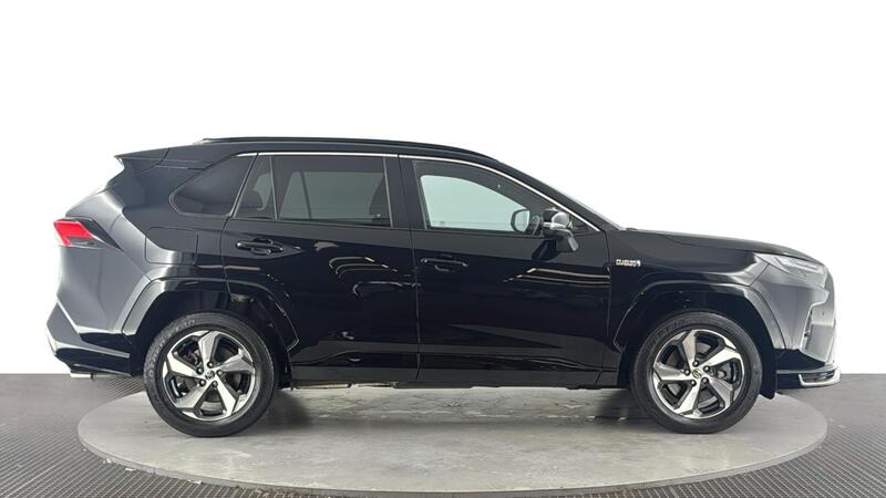 Toyota Rav4 view 3