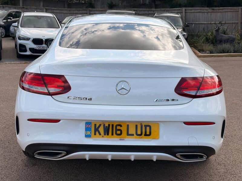Mercedes-Benz C-Class view 7