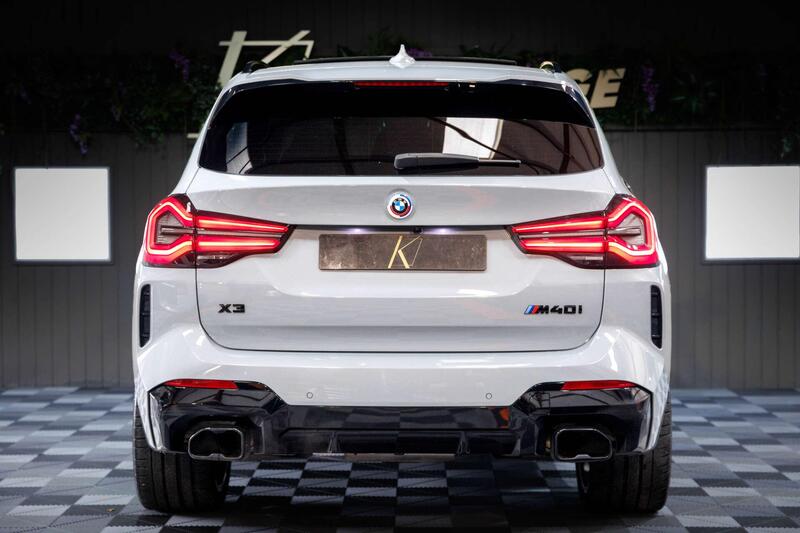 BMW X3 view 7