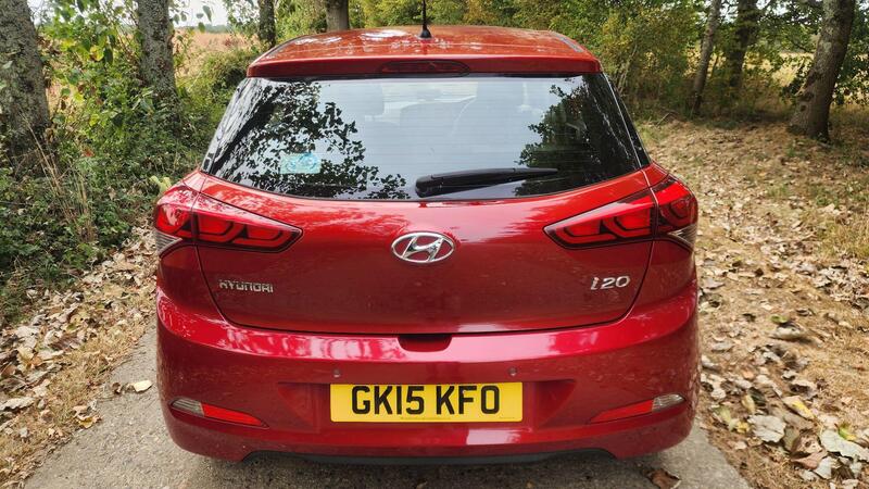 2015 Hyundai i20 — photo 8