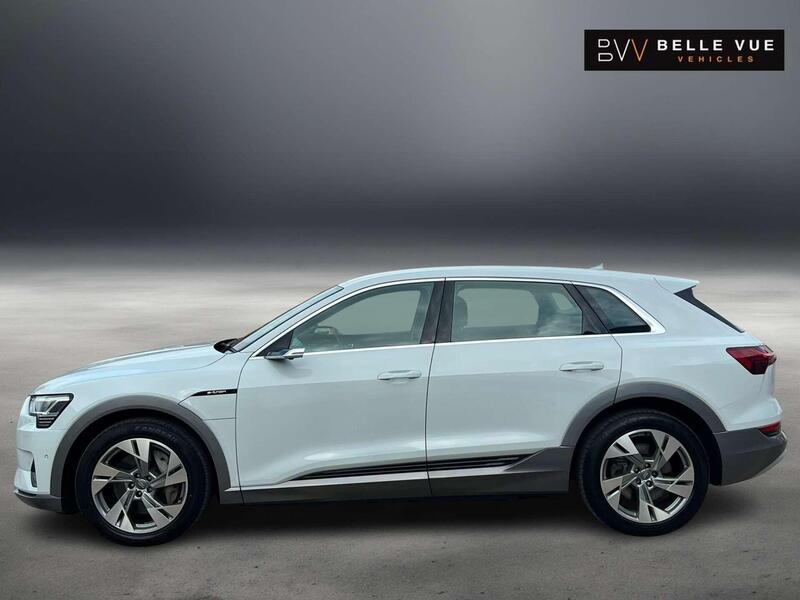 Audi Audi e-tron view 5